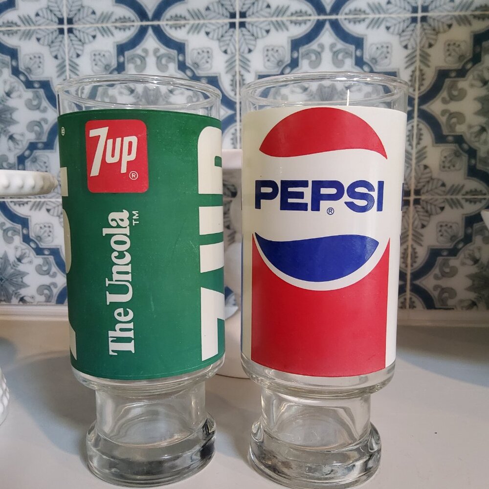 Vintage soda glasses, lot of two.